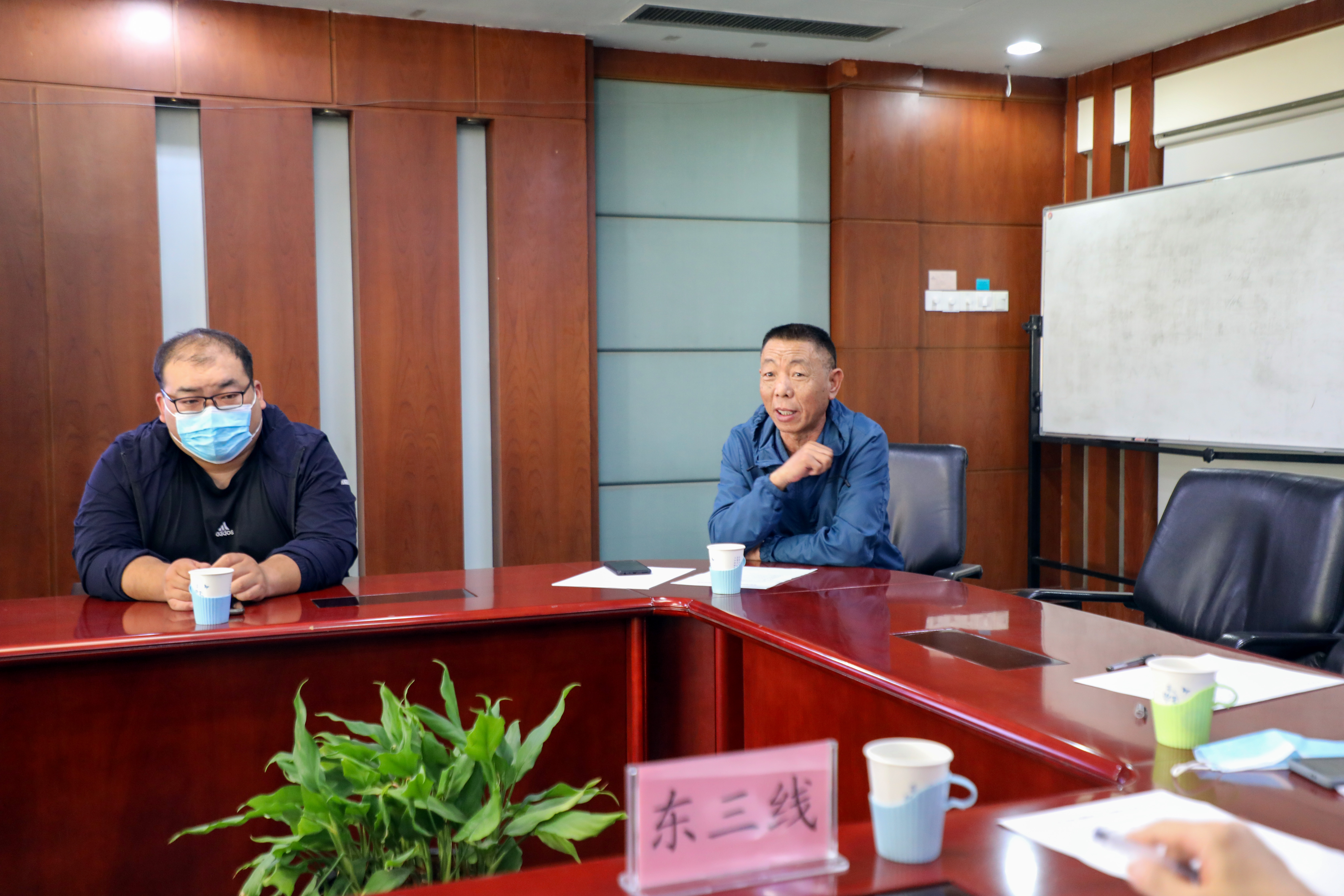 安彩幸福班車，永遠(yuǎn)在路上！